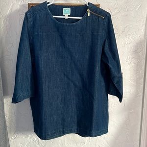 Denim top never worn